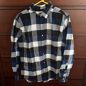 American Eagle Blue and Black Plaid Men's Shirt